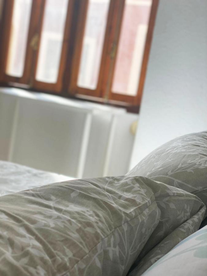 Valencia Cerca Al Puerto Shared Apartment Exterior photo