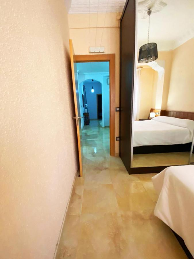 Valencia Cerca Al Puerto Shared Apartment Exterior photo